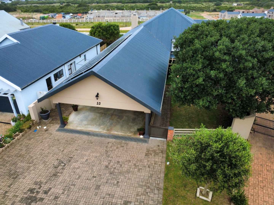 3 Bedroom Property for Sale in Stilbaai Wes Western Cape